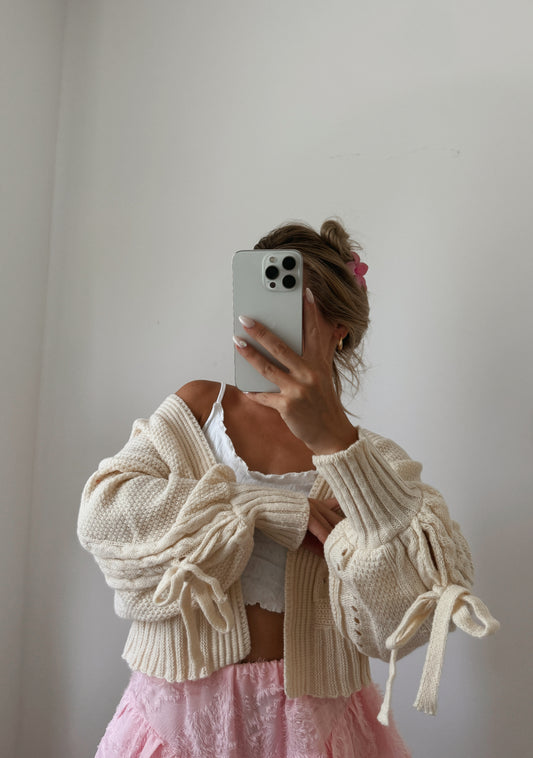 BEIGER CARDIGAN